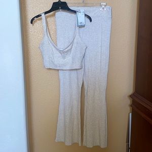 H&M 2 piece knit pants & crop top Sz M